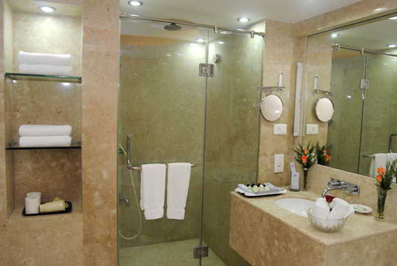 Breeze Hotel Chennai Dış mekan fotoğraf