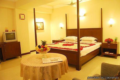 Breeze Hotel Chennai Oda fotoğraf